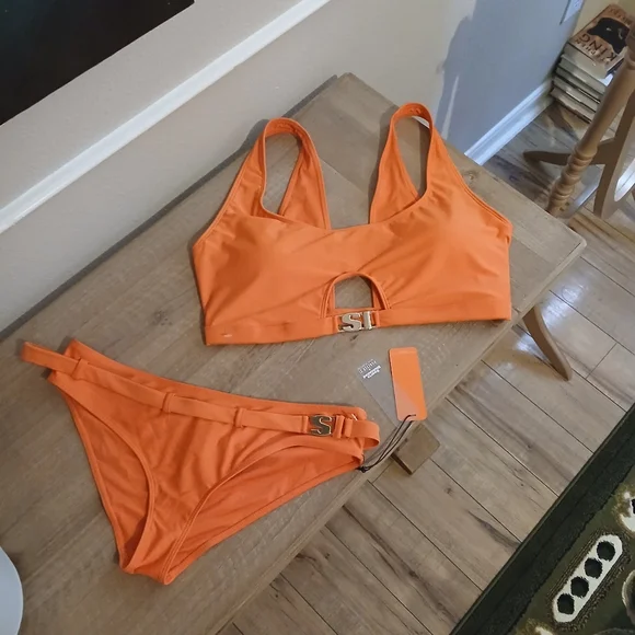 NWT Sports Illustrated Fiesta Forever 21 Bikini Set. Size Top 1X And Bottom L - Picture 4 of 17